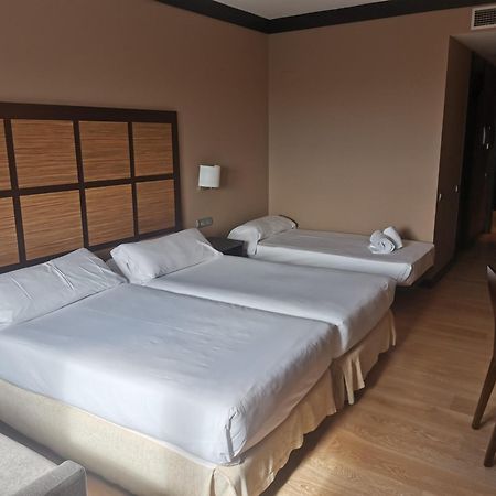 Aparthotel Attica 21 Valles Sabadell Eksteriør billede